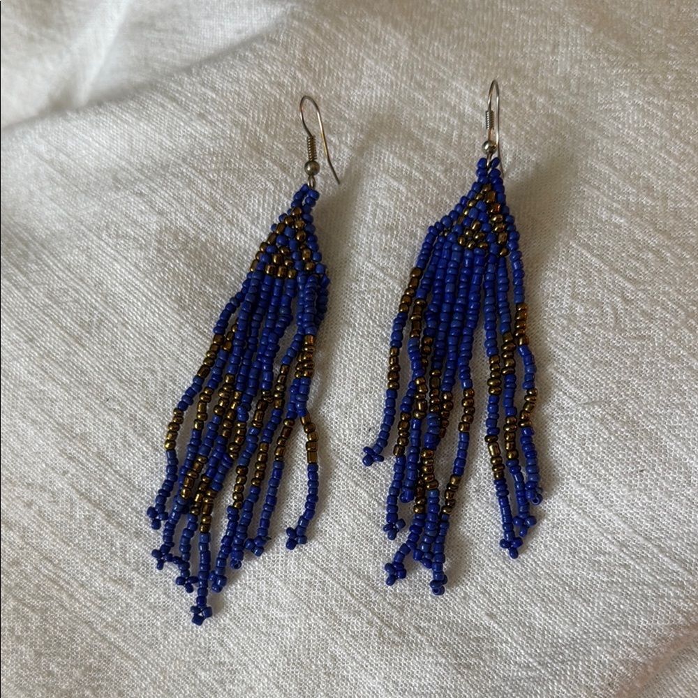 Elegant Beaded Earrings in Blue and Gold